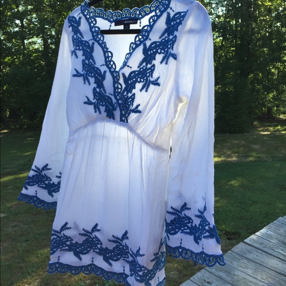 new Denim 24/7 embroidered boho Tunic white & blue - Picture 2 of 6
